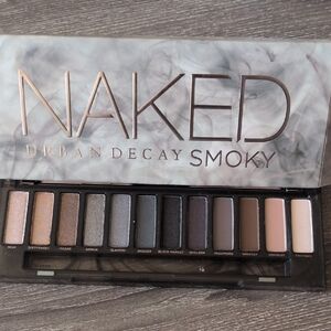 Urban Decay Smoky Eyeshadow Palette
